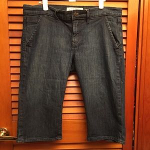 Old Navy Midrise Denim Capris